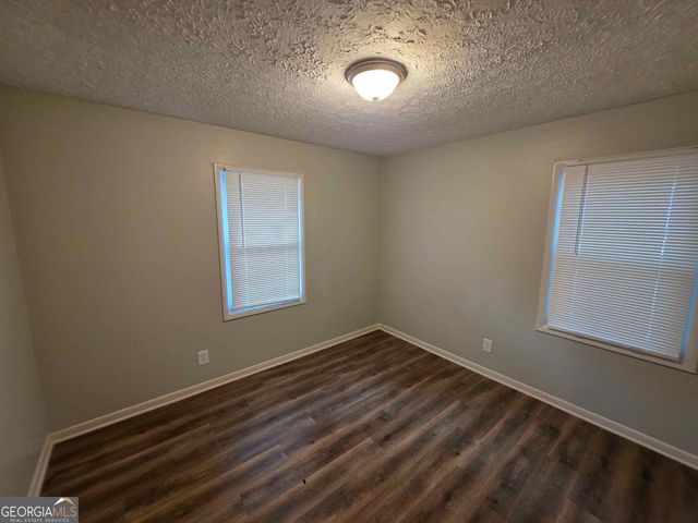 450 Glenwood Dr, Monroe, GA 30655