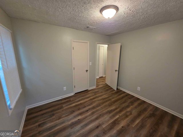 450 Glenwood Dr, Monroe, GA 30655