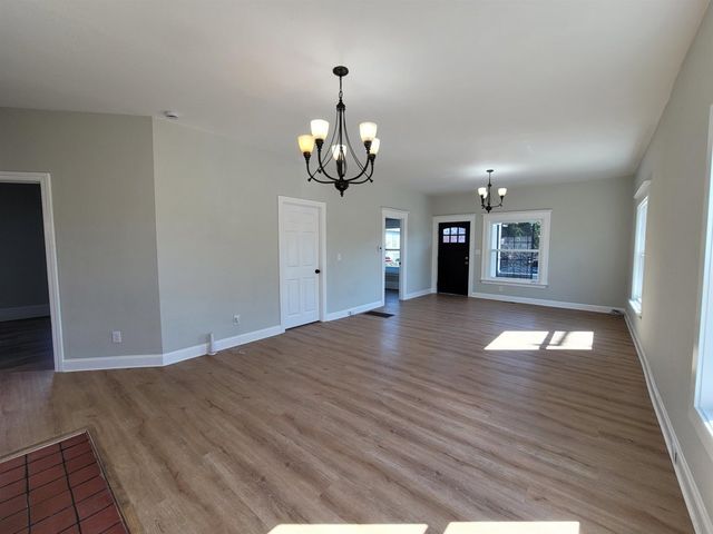 3137 Pleitner Ave, Oakland, CA 94602