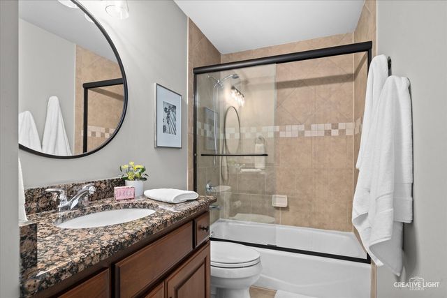 4124 Teak Circle, Naperville, IL 60564