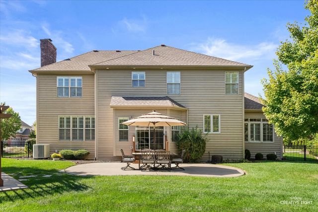 4124 Teak Circle, Naperville, IL 60564