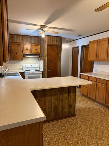 1208 Sunshine Drive, Crestview, FL 32539