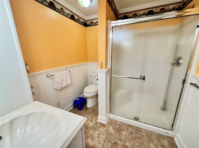61 Mcmichael Rd, Collier Twp, PA 15106