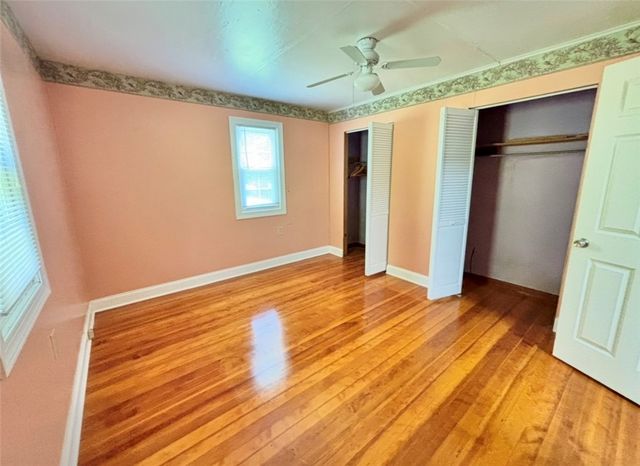 61 Mcmichael Rd, Collier Twp, PA 15106