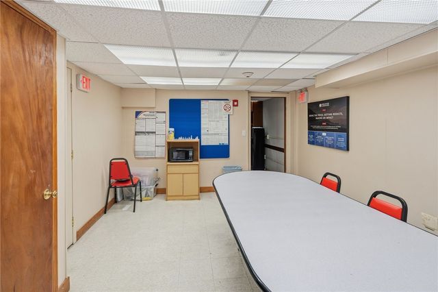 544 Douglas Avenue, Providence, RI 02908