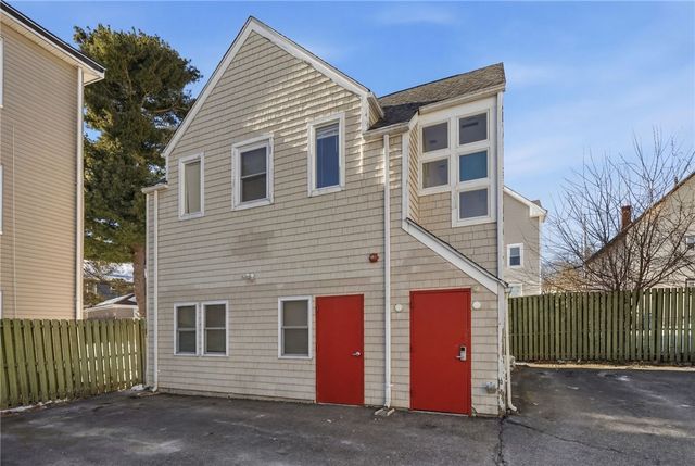 544 Douglas Avenue, Providence, RI 02908