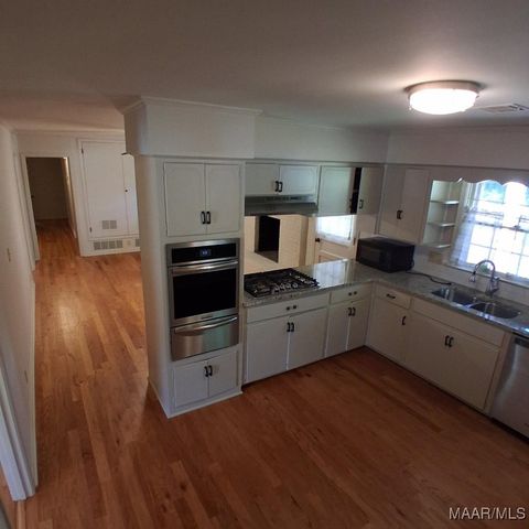 3733 Royal Crest Drive, Montgomery, AL 36109