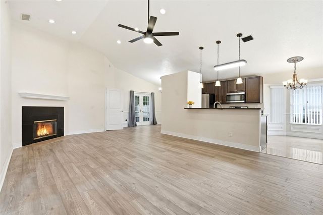 1238 COURTLAND BOULEVARD, Deltona, FL 32738