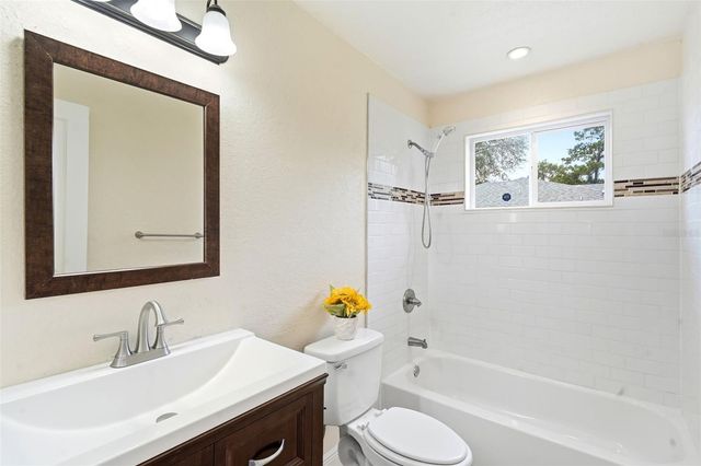 1238 COURTLAND BOULEVARD, Deltona, FL 32738