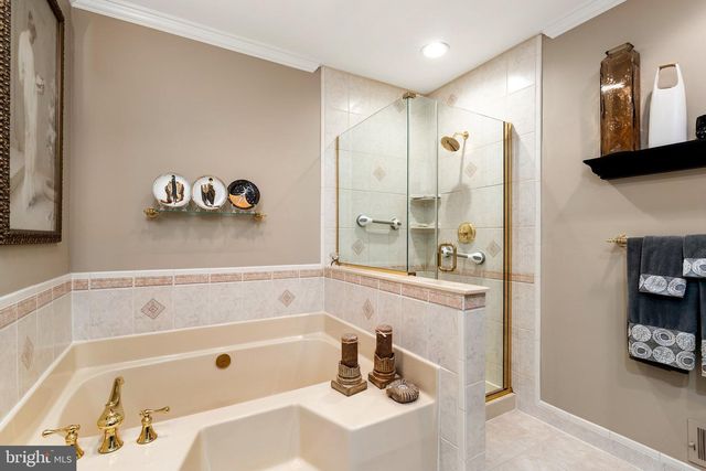 7 ENDSLEIGH PL, Robbinsville, NJ 08691
