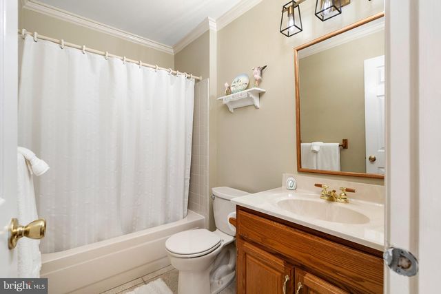 7 ENDSLEIGH PL, Robbinsville, NJ 08691