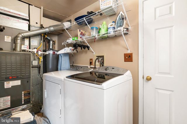 7 ENDSLEIGH PL, Robbinsville, NJ 08691