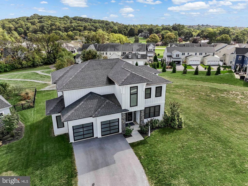 3013 MORNING THISTLE CT, East Petersburg, PA 17520