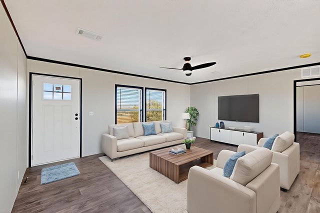 533 Hill Road NE, Rio Rancho, NM 87144