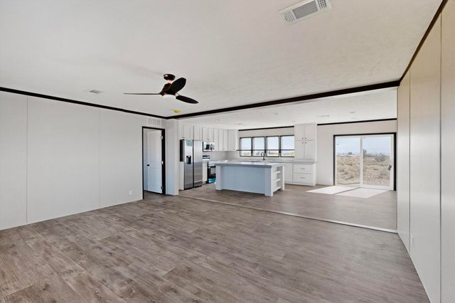 533 Hill Road NE, Rio Rancho, NM 87144