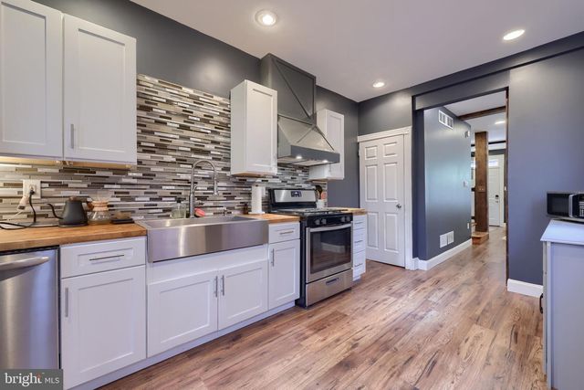 355 E ROSS ST, Lancaster, PA 17602
