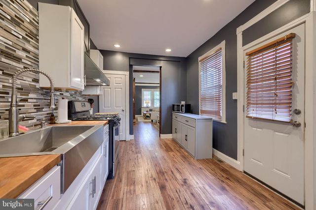 355 E ROSS ST, Lancaster, PA 17602