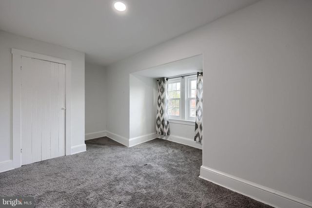 355 E ROSS ST, Lancaster, PA 17602