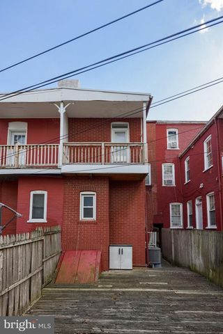 355 E ROSS ST, Lancaster, PA 17602