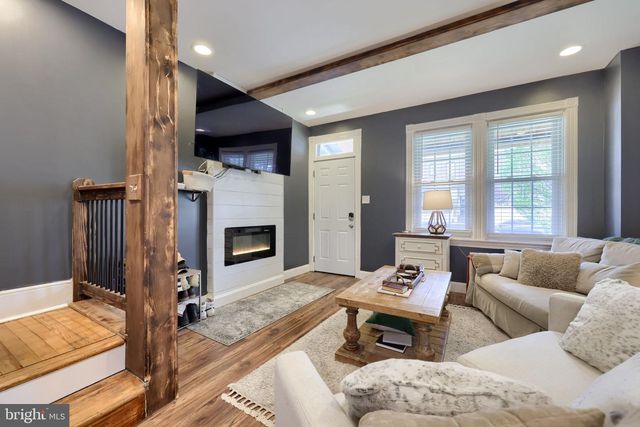 355 E ROSS ST, Lancaster, PA 17602