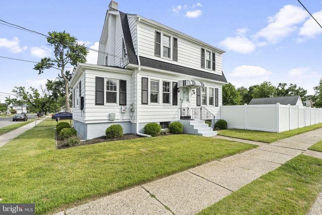 573 CHELTON AVE, Burlington, NJ 08016