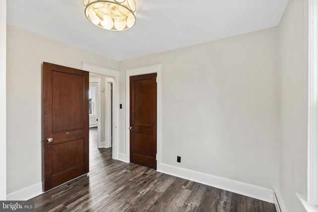 573 CHELTON AVE, Burlington, NJ 08016