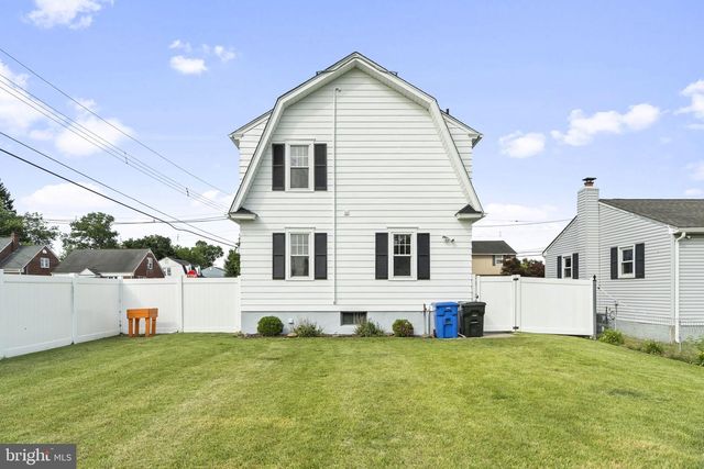 573 CHELTON AVE, Burlington, NJ 08016