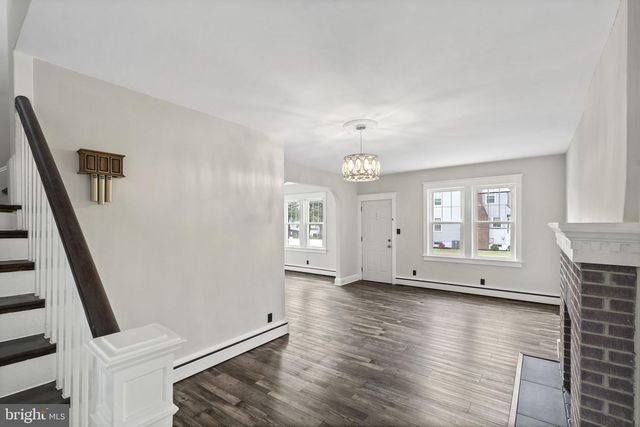 573 CHELTON AVE, Burlington, NJ 08016