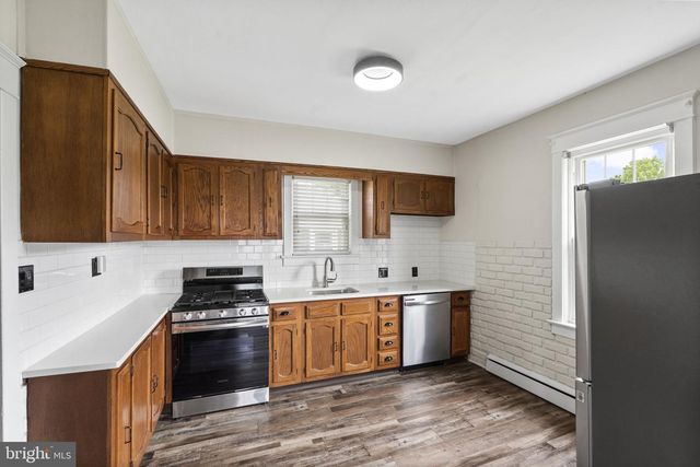 573 CHELTON AVE, Burlington, NJ 08016