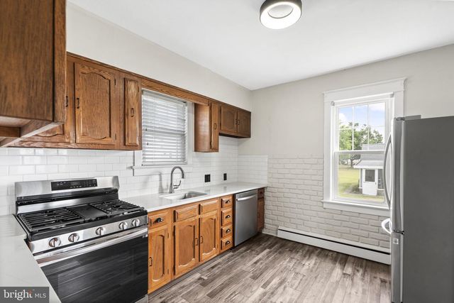 573 CHELTON AVE, Burlington, NJ 08016