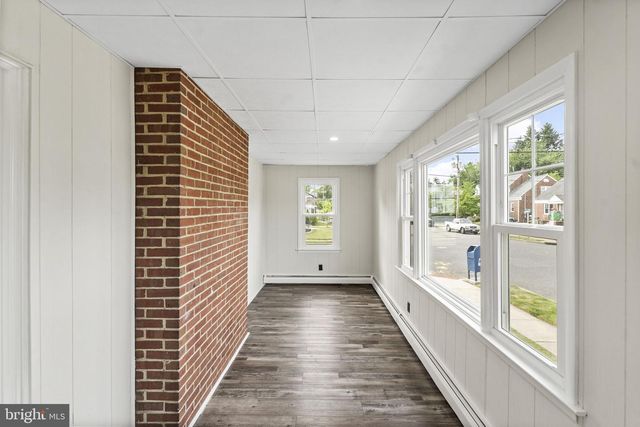 573 CHELTON AVE, Burlington, NJ 08016
