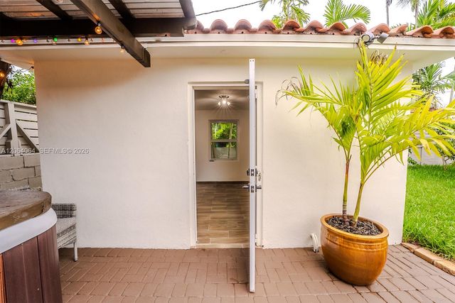 2483 SW 24th Street, Miami, FL 33145