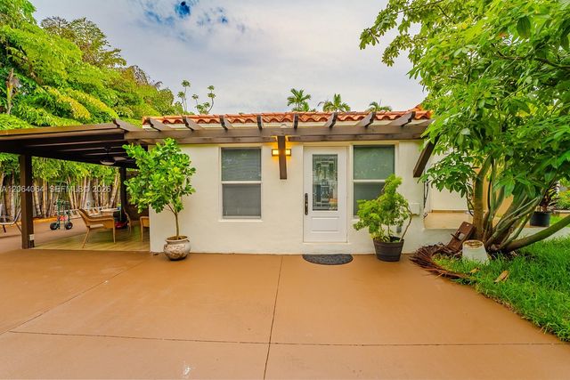2483 SW 24th Street, Miami, FL 33145