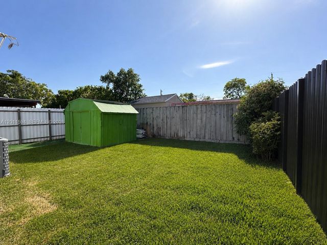 3252 SW 88th Pl 3252, Miami, FL 33165