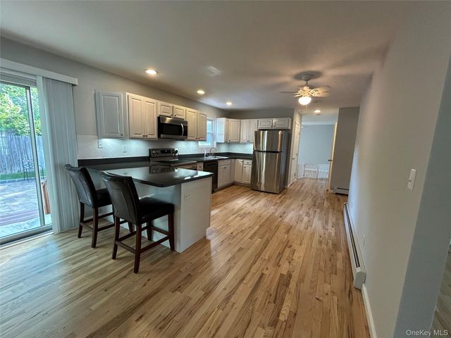 27 Sunburst Drive, Rocky Point, NY 11778