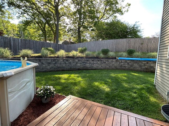 27 Sunburst Drive, Rocky Point, NY 11778