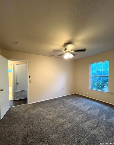 7607 Sage Oak St, Live Oak, TX 78233