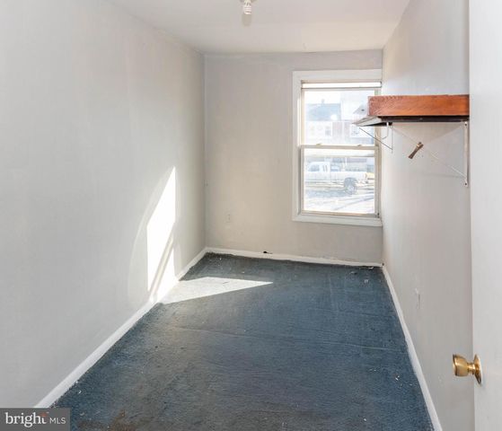 2038 LARKHALL RD, Dundalk, MD 21222