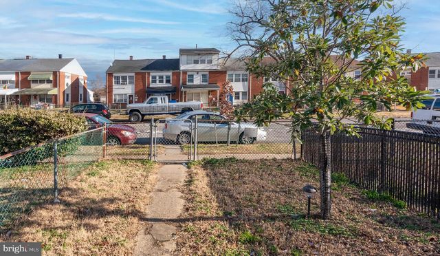 2038 LARKHALL RD, Dundalk, MD 21222