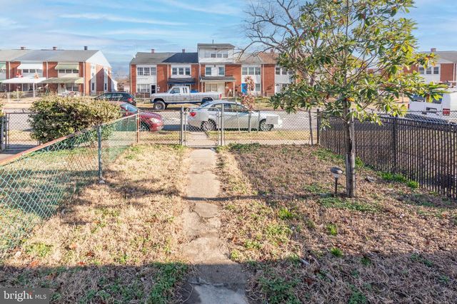 2038 LARKHALL RD, Dundalk, MD 21222