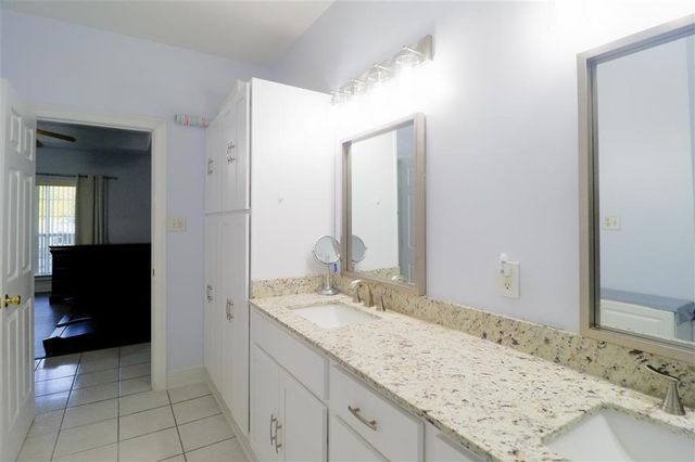 612 Colonial Dr Drive, Lake Charles, LA 70611