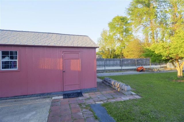 612 Colonial Dr Drive, Lake Charles, LA 70611