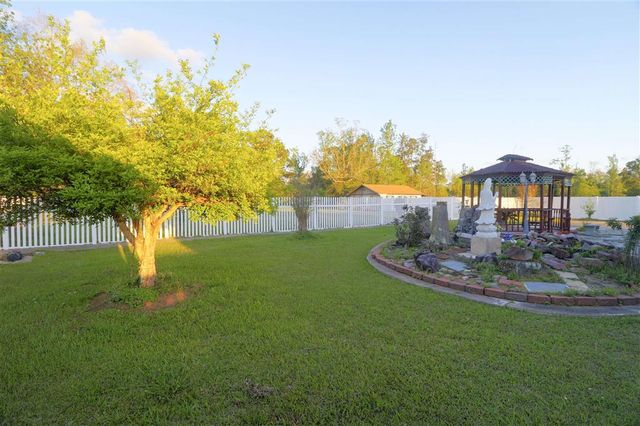 612 Colonial Dr Drive, Lake Charles, LA 70611