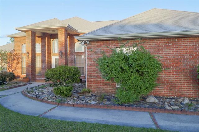 612 Colonial Dr Drive, Lake Charles, LA 70611