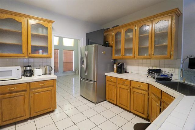 612 Colonial Dr Drive, Lake Charles, LA 70611