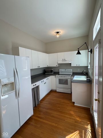 735 Elm Street, Indianapolis, IN 46203