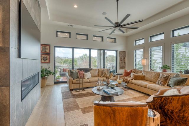 202 Azalea LOOP, Horseshoe Bay, TX 78657