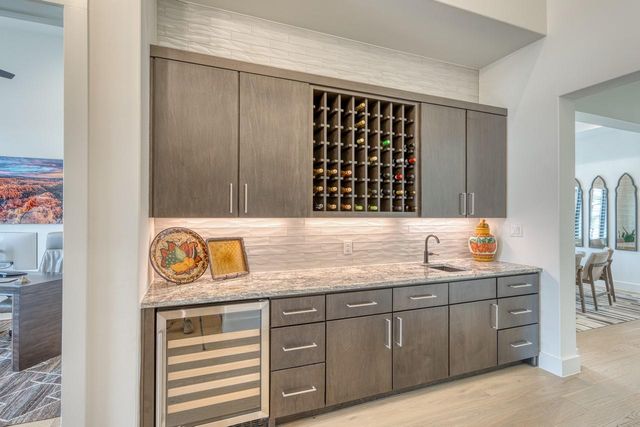 202 Azalea LOOP, Horseshoe Bay, TX 78657