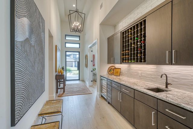 202 Azalea LOOP, Horseshoe Bay, TX 78657