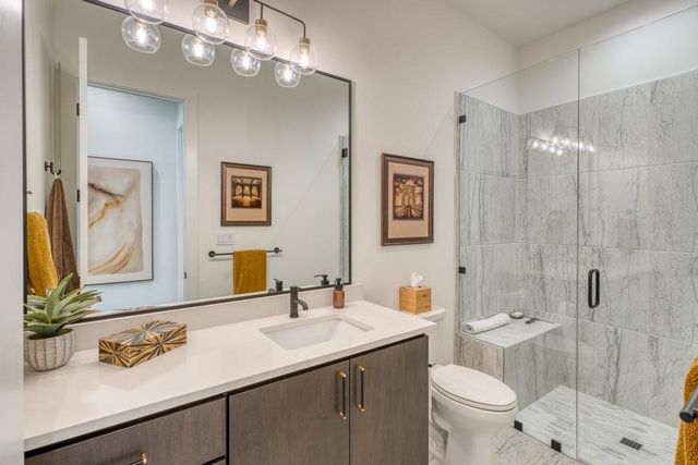 202 Azalea LOOP, Horseshoe Bay, TX 78657